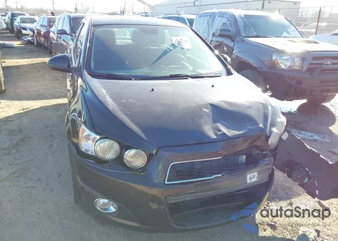 2013 Chevrolet Sonic Lt Auto z USA, uszkodzony, nr VIN 1G1JC5SH6D4196724